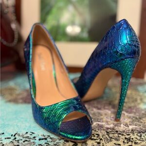 Bella Marie Mermaid Blue-Green Peep Toe Heels